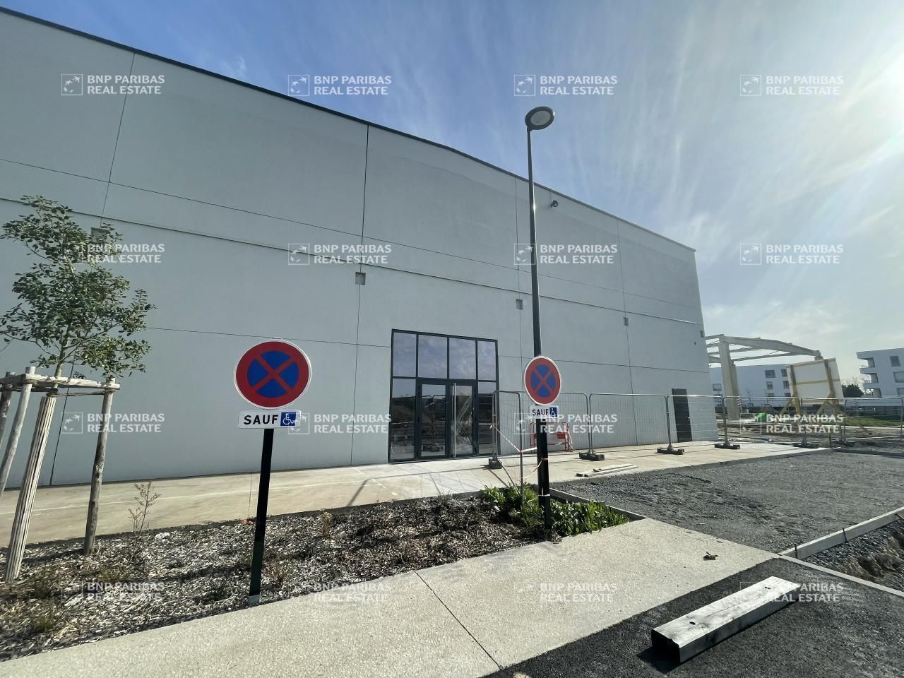 Location Activité 975.19 m² non divisibles 44470 Carquefou