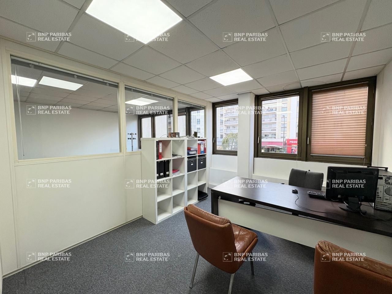 110 m² pour ce bureaux en location à Bourg-la-reine