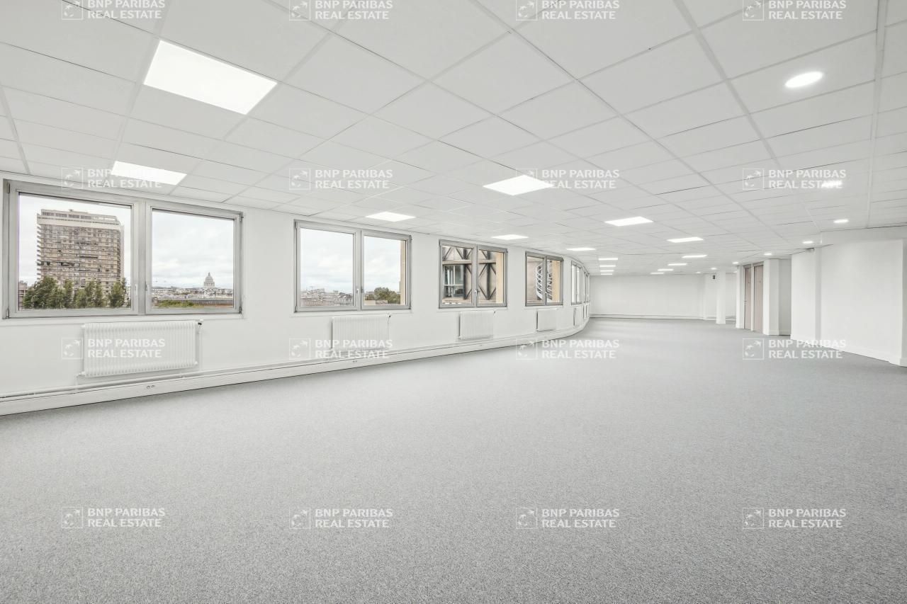 2327 m² pour ce bureaux en vente à Paris