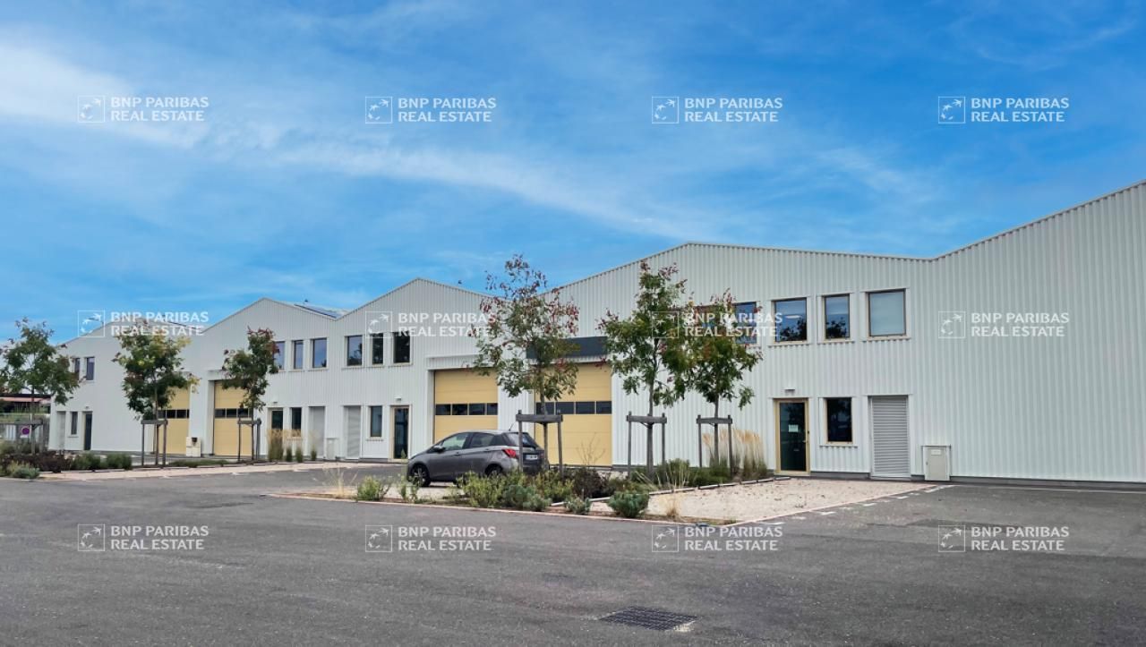 Location Activité 4056 m² divisibles 69120 Vaulx-en-velin