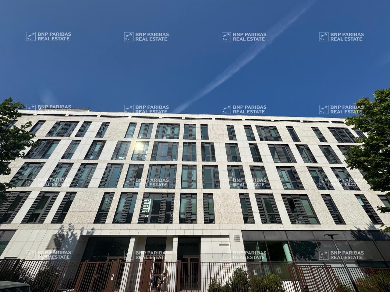 Location Bureaux 1733.05 m² divisibles 13002 Marseille 02