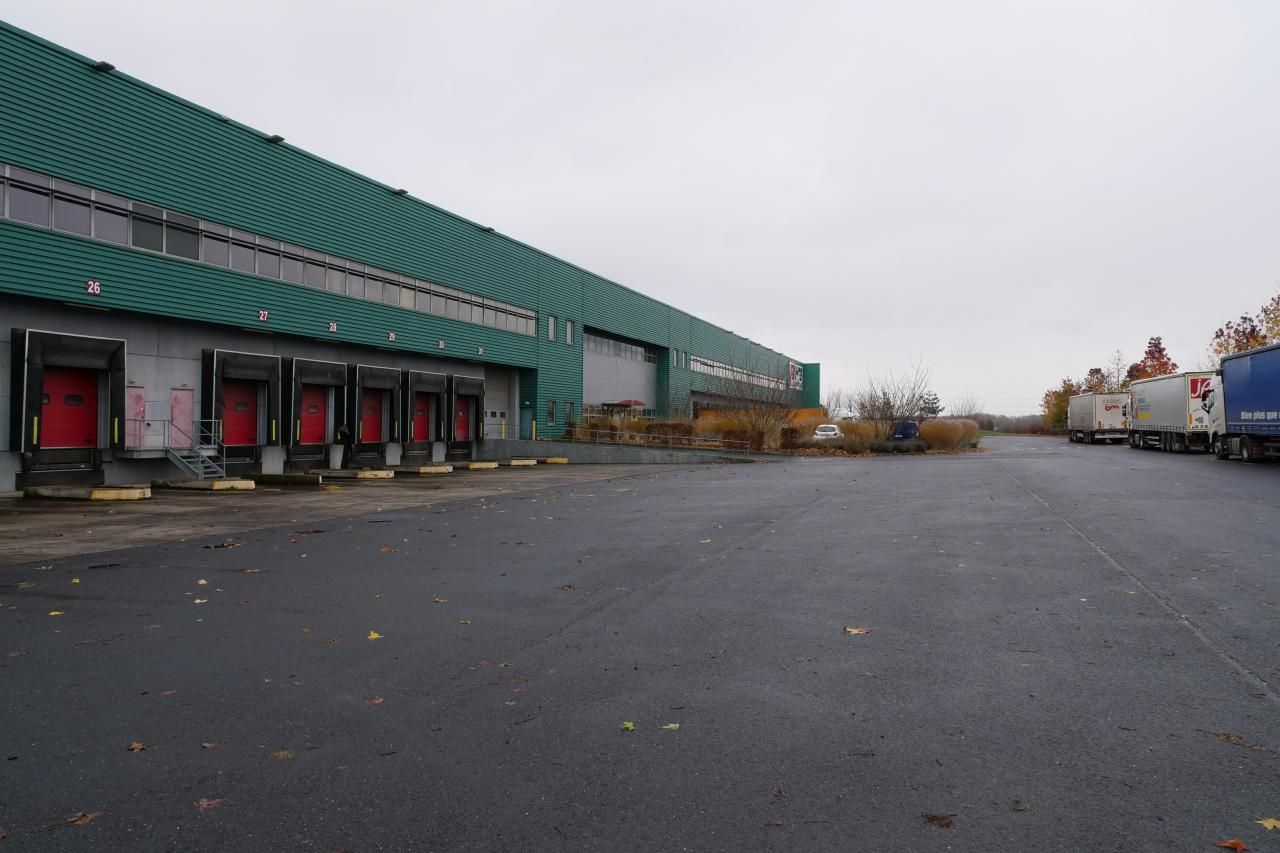Location Entrepôts classe A 11512 m² non divisibles 59553 Lauwin-planque