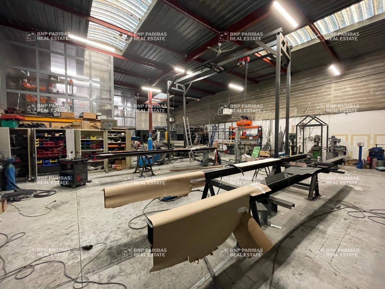 632 m² pour ce pme-pmi en vente à Pontault-combault