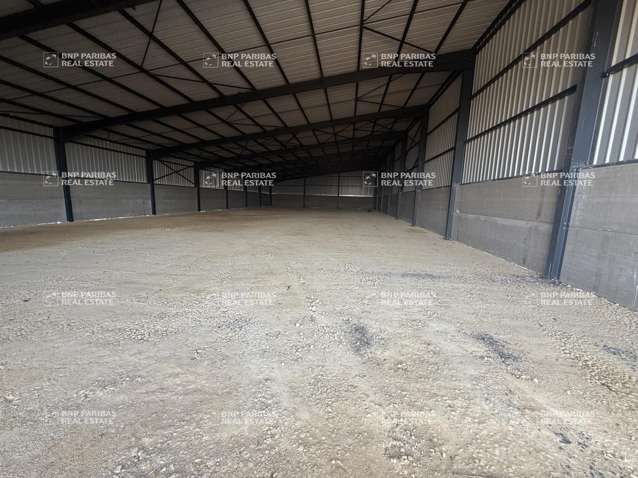 1168 m² pour ce activité en vente à Jarny