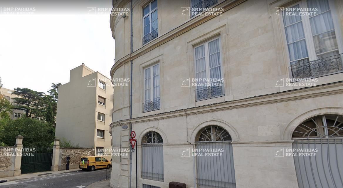 524 m² pour ce bureaux en location à Nîmes