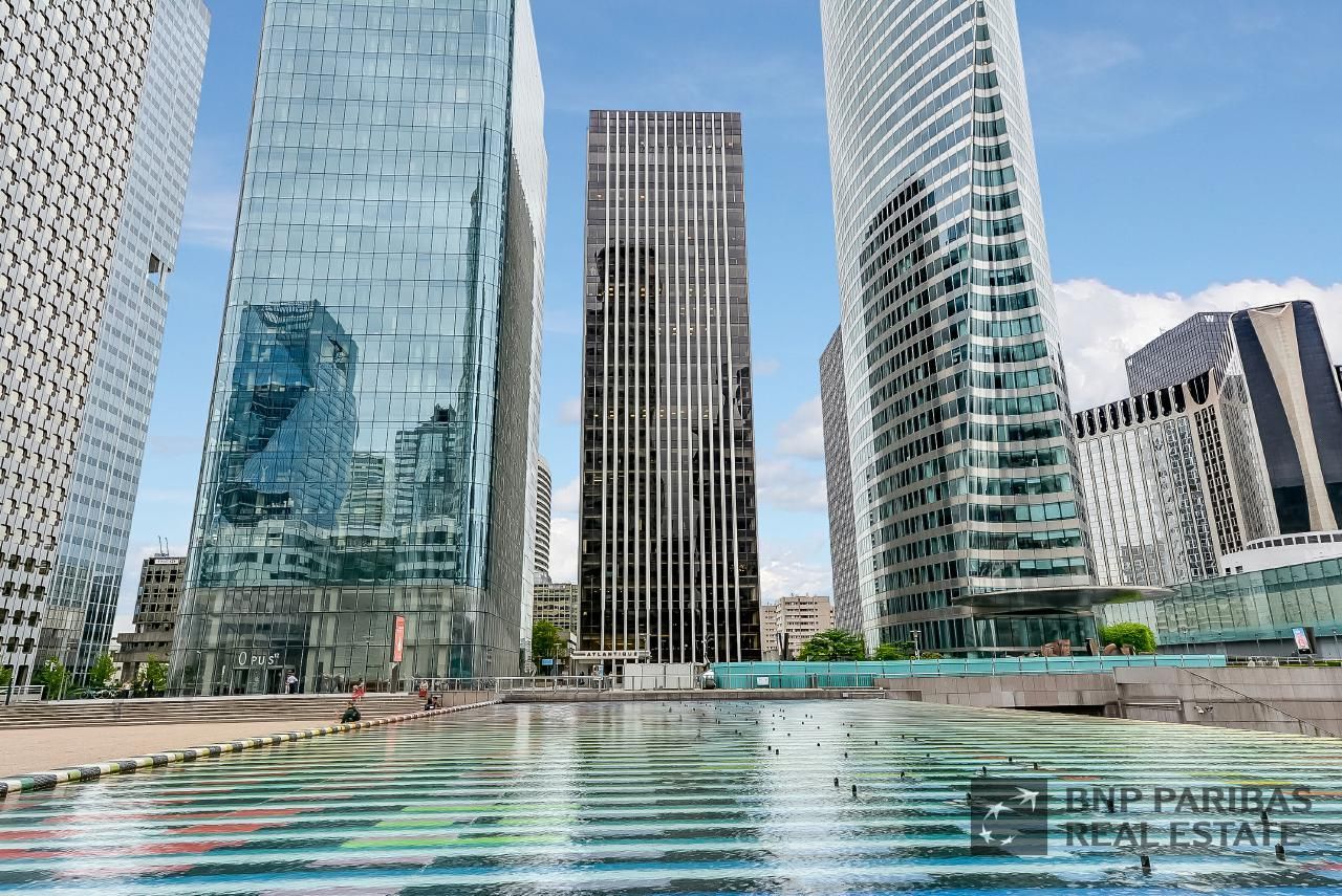 809.6 m² pour ce bureaux en vente à Puteaux