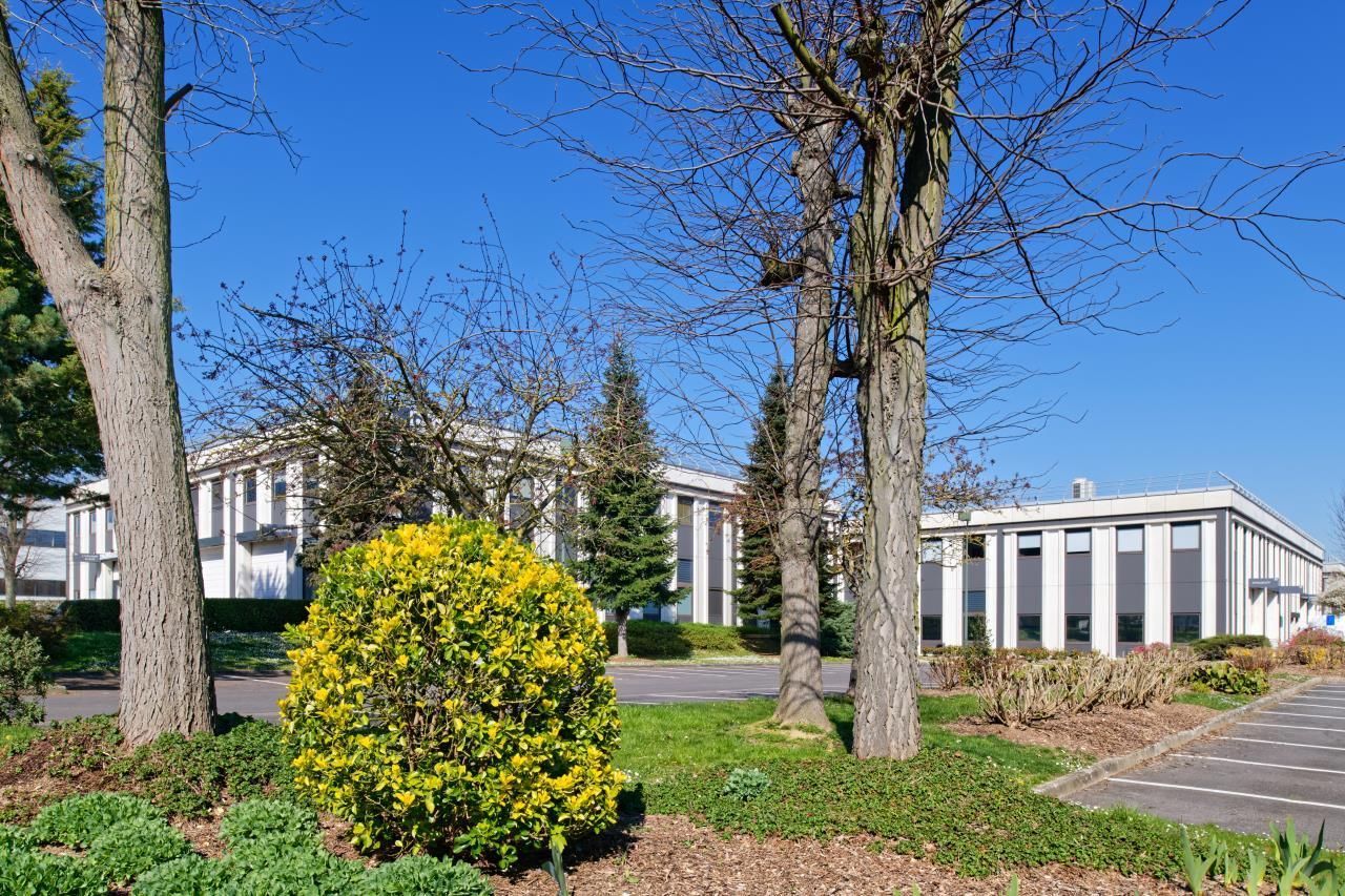 Location PME-PMI 597 m² non divisibles 95800 Cergy