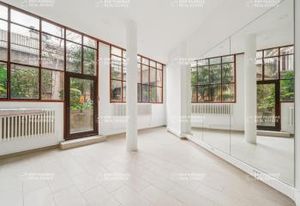 Location bureau Paris 5 - Rez-de-chaussée avec jardin arboré