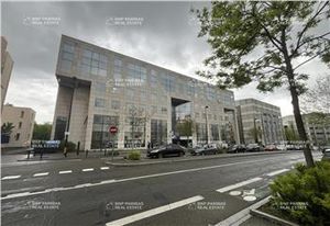 Vente bureaux Guyancourt, proche gare SQY et commerces