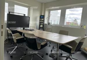 Vente bureaux Orléans Est - Proche transports en commun