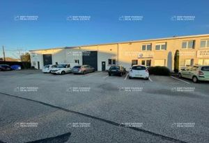 Location bureaux Décines-Charpieu - Proche BUE et rocade EST