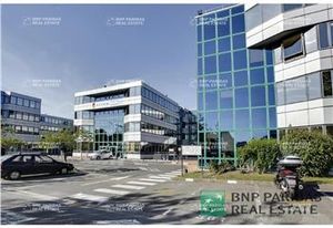 Location bureaux Massy - Proche commerces et axes routiers A6/10/126