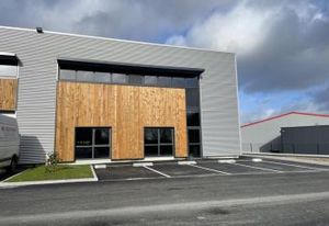 Cellules d'activité neuves à vendre Basse-Goulaine - Proche périphérique