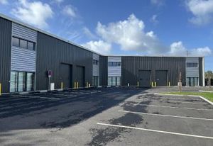 Location locaux d'activité Saint-Étienne-de-Montluc - Proche St Herblain
