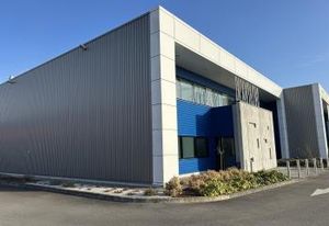 Bâtiment mixte à louer Sorinières - Proche périphérique nord/sud