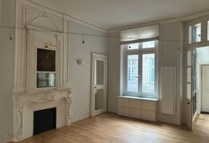 Vente bureaux Nantes - Proche transports en commun et parking commerce