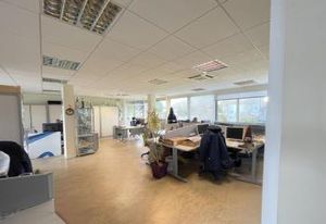 Location bureaux Rezé - Proche bus Trentemoult