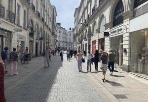 Local commercial à vendre centre-ville Nantes - Transports en commun