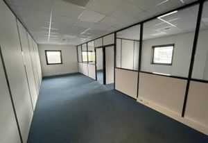 Vente bureaux Nantes - Proche périphérique et bus