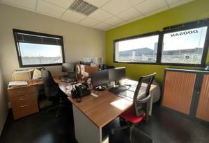 Local d'activités et bureaux à louer Pontchâteau - Visibilité RN 165