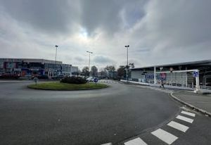 Location local commercial Orvault Grand Val - Proche périphérique
