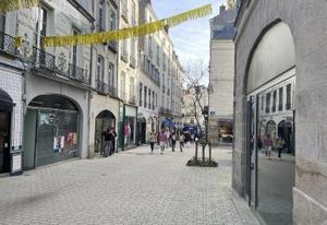 Local commercial à louer Nantes centre-ville - Rue commerçante