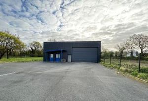 Location local d'activité Rezé - Parcelle clôturée - MIN proche