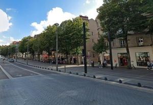 Location local commercial Nantes - Vitrine d'angle sur axe piéton