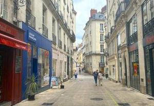 Location bureau Nantes centre - Passage Pommeraye proche transports
