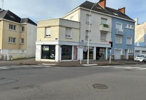 Location local commercial Saint-Nazaire centre - Vitrine d'angle
