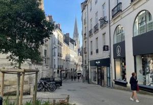 Location local commercial Nantes centre - Secteur haut de gamme