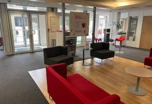 Vente bureaux Nantes centre face au marché Talensac