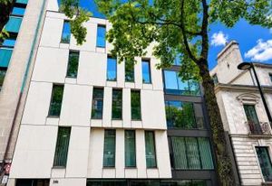 Vente bureaux Nantes quartier Guisthau - Tram et bus à proximité