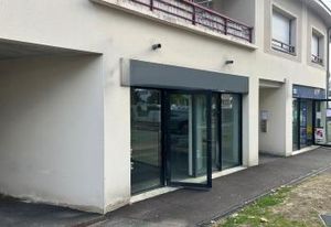 Location local commercial Saint-Sébastien-sur-Loire proche Intermarché