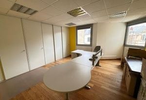 Vente bureaux Nantes centre - Proche transports en commun