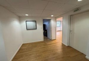 Vente bureaux Nantes centre - Proche transports en commun