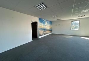 Location bureaux Pornichet zone Atlantique - Proche D213 et gare