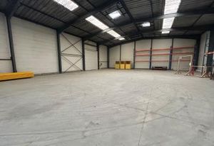 Location entrepôt stockage Héric - Proche axes et recharge VE
