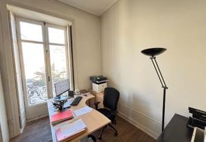 Vente bureaux haussmanniens Nantes centre - Proximité tramway, bus et gare
