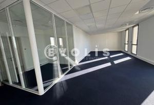 Location bureaux Dury - Proche Amiens, autoroutes A1, A16, A29 et gare SNCF