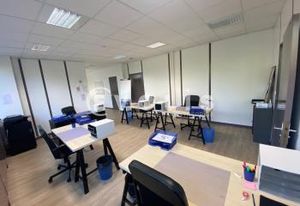 Location bureaux Amiens Sud - Proche autoroutes A1, A16, A29 et gare SNCF