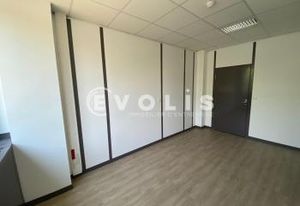 Location bureaux Amiens Sud - Proche autoroutes A1, A16, A29 et gare SNCF