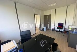 Location bureaux Amiens Sud - Proche autoroutes A1, A16, A29 et gare SNCF