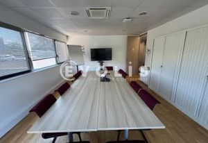 Location bureaux Boves - Proche Amiens, autoroutes A1, A16, A29 et SNCF