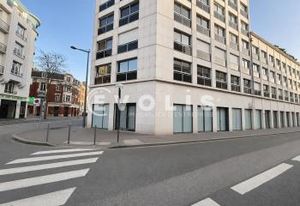 Local commercial à louer Amiens centre-ville - Angle de rue