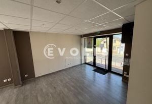Location local commercial Pont-de-Metz proche CHU Amiens
