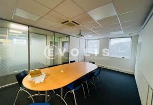 Location bureaux Champs-sur-Marne - Proche A4, RER A et Grand Paris Express