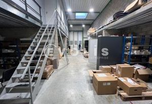 Cellule d'activités à vendre Saint-Thibault-des-Vignes - Proximité A4/A104