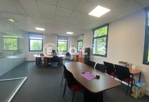 Bureaux à louer Créteil - Proximité A86, N406 et bus Achaland