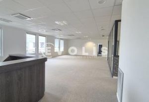 Bureaux à louer Chessy - RER, TGV, A4 et centre commercial